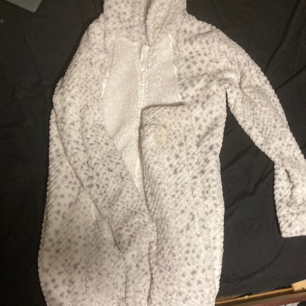 Cream colored owl jumper